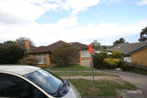 13 Montpellier Dr, Highton, VIC 3216