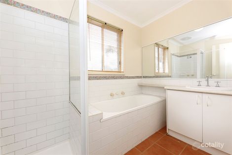 Property photo of 35 Crows Lane Glen Waverley VIC 3150