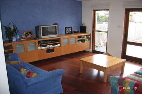 Property photo of 9 Lillie Street North Curl Curl NSW 2099