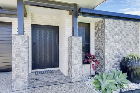 Property photo of 2 Zingara Court Lammermoor QLD 4703