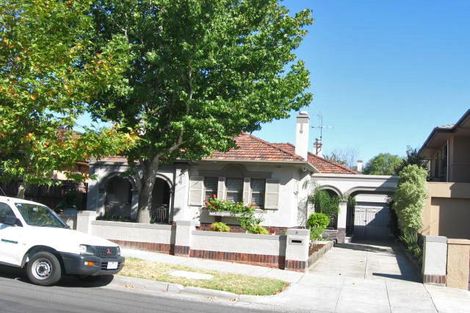 8 Powderham Rd, Caulfield North, VIC 3161