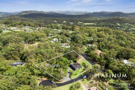 1 Dorset Pl, Elanora, QLD 4221