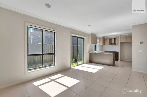 Property photo of 94 Arnaud Loop Wollert VIC 3750