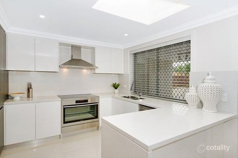 Property photo of 9 Lowry Place Prairiewood NSW 2176
