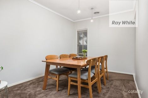 Property photo of 19 Lemon Gum Parade Bundoora VIC 3083