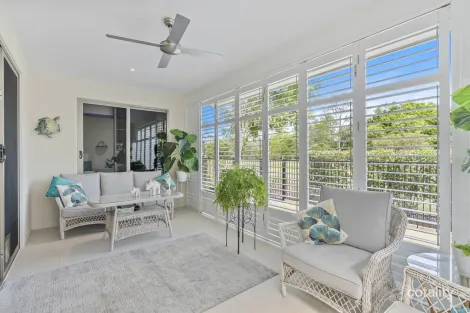340/299 Napper Rd, Arundel, QLD 4214