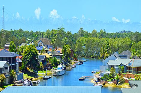 Property photo of 2/51 Mariners Crescent Banora Point NSW 2486