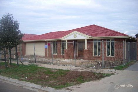 Property photo of 9 Illawarra Circuit Taylors Hill VIC 3037