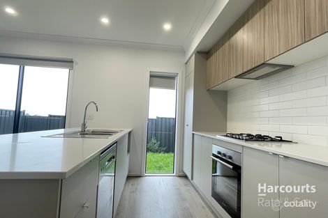 Property photo of 6 Malus View Beveridge VIC 3753
