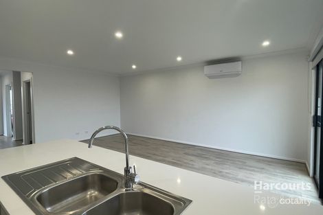 Property photo of 6 Malus View Beveridge VIC 3753