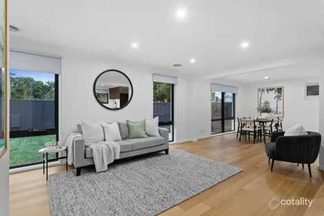 Property photo of 1 Coonac Place Frankston VIC 3199