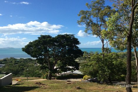 Property photo of 14 Woodwark Crescent Cannonvale QLD 4802