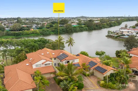Property photo of 31/24 Ron Penhaligon Way Robina QLD 4226