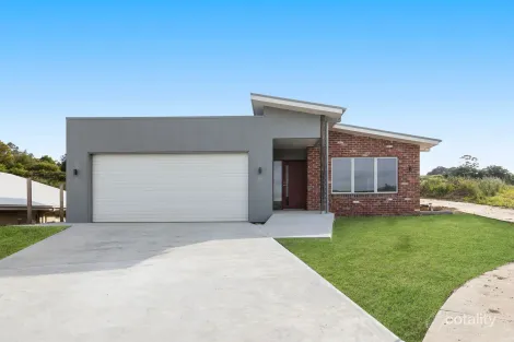 Property photo of 25 Catherston Close Korumburra VIC 3950