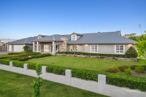 Property photo of 10 Eden Circuit Pitt Town NSW 2756