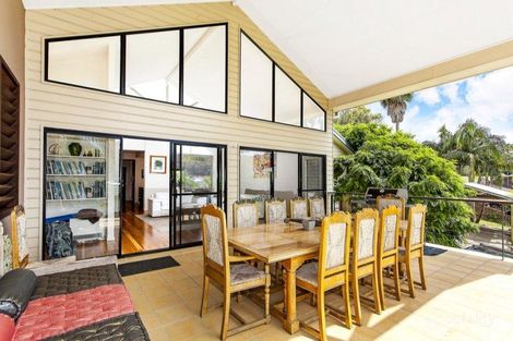 Property photo of 126 The Round Drive Avoca Beach NSW 2251