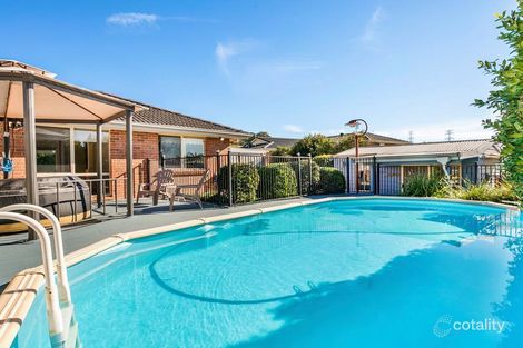 Property photo of 15 Huon Crescent Albion Park NSW 2527