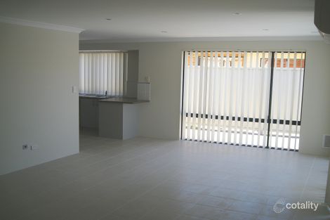 Property photo of 5B Paris Gardens Hocking WA 6065