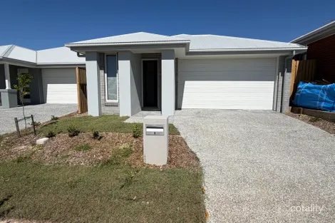 8 Celestial Way, White Rock, QLD 4306