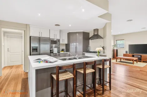 Property photo of 27 Kinloch Circuit Bruce ACT 2617