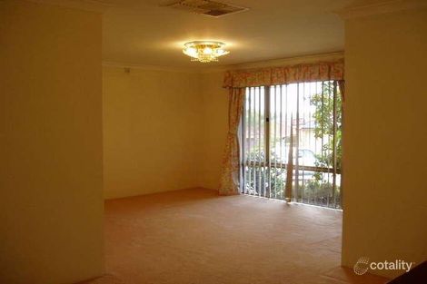 Property photo of 10 Meadow Close Kardinya WA 6163
