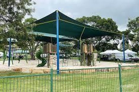 1 Woodfull St, Dugandan, QLD 4310