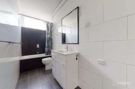 Property photo of 1/67 Roseberry Street Ascot Vale VIC 3032