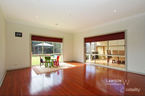Property photo of 27 Southbank Walk Taylors Hill VIC 3037