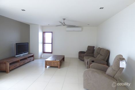 Property photo of 2 Oakleaf Close Tewantin QLD 4565