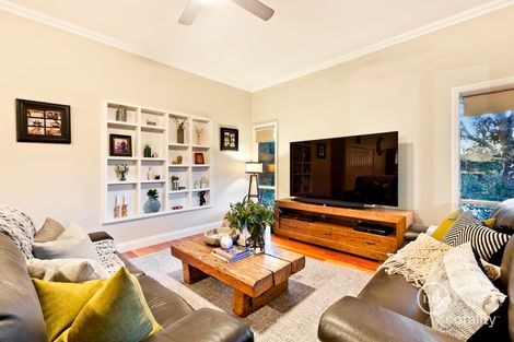 Property photo of 2 Crowther Avenue Wattle Glen VIC 3096
