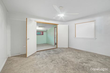 Property photo of 11 Little Street Manunda QLD 4870
