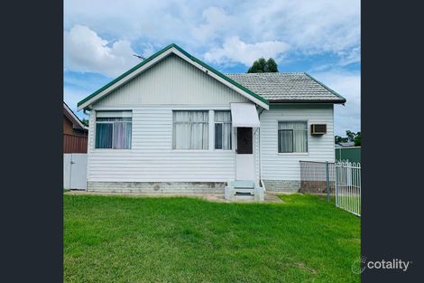 Property photo of 18 Fraser Street Macquarie Fields NSW 2564