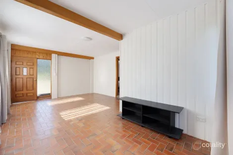 Property photo of 17 Bergalia Crescent Camden Head NSW 2443