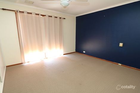 Property photo of 27 Adjin Street Mount Austin NSW 2650