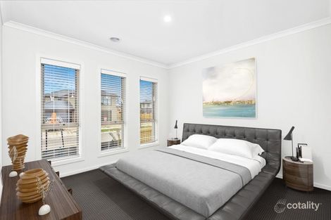 Property photo of 3 Comfort Road Roxburgh Park VIC 3064