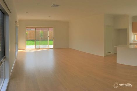 Property photo of 23 Henbury Street Cranbourne North VIC 3977