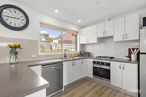 Property photo of 9 Nullawarre Avenue Rosebud VIC 3939