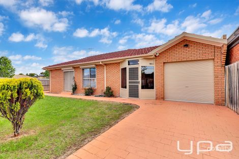 Property photo of 1/11 Saratoga Crescent Keilor Downs VIC 3038