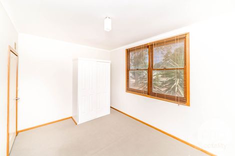 Property photo of 7 Scherger Place Mount Austin NSW 2650