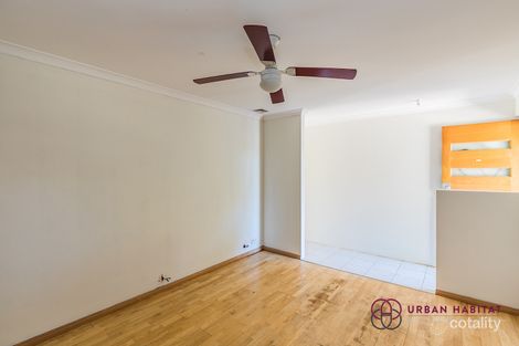 Property photo of 28 Karlak Close Leda WA 6170