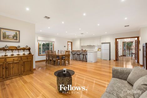 Property photo of 2 Johnsons Place Pakenham VIC 3810