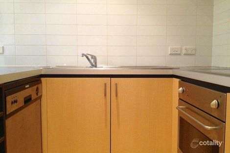 Property photo of 2/44 Chetwynd Street West Melbourne VIC 3003