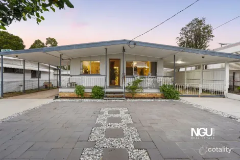 25 Gomer St, Booval, QLD 4304