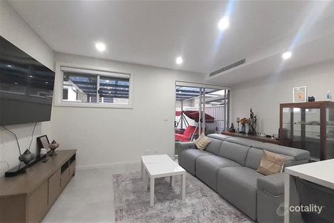 Property photo of 4/213 Targo Road Girraween NSW 2145