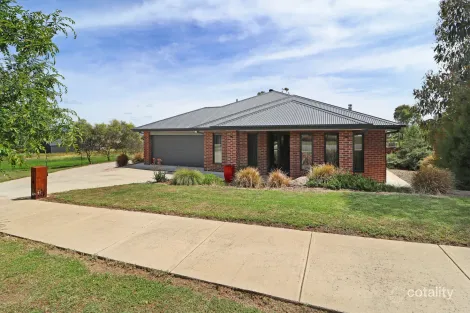 39 Donovans Way, Mansfield, VIC 3722