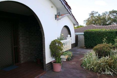 Property photo of 16 Southdown Place Thornlie WA 6108