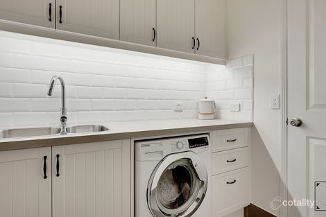 Property photo of 31 Bowline Place Trinity Beach QLD 4879