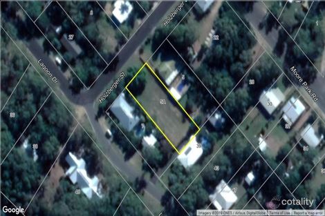 7 Holzberger St, Moore Park Beach, QLD 4670