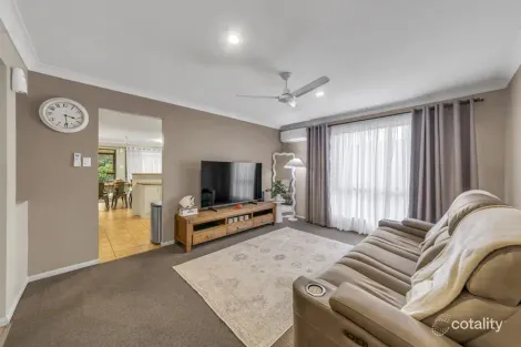 Property photo of 55 Lakeview Drive Deebing Heights QLD 4306