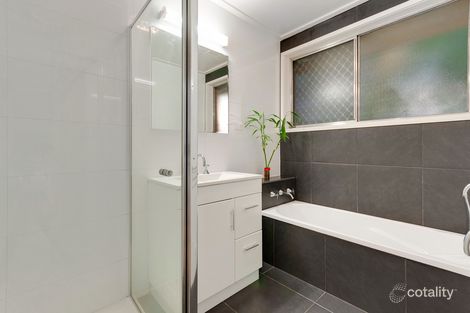 Property photo of 120 Karingal Drive Frankston VIC 3199